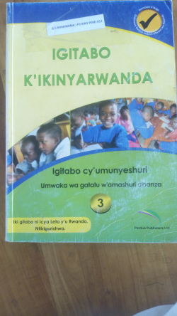 Librarika: IKINYARWANDA: Umwaka Wa Gatatu. Igitabo Cy' Umunyeshuri